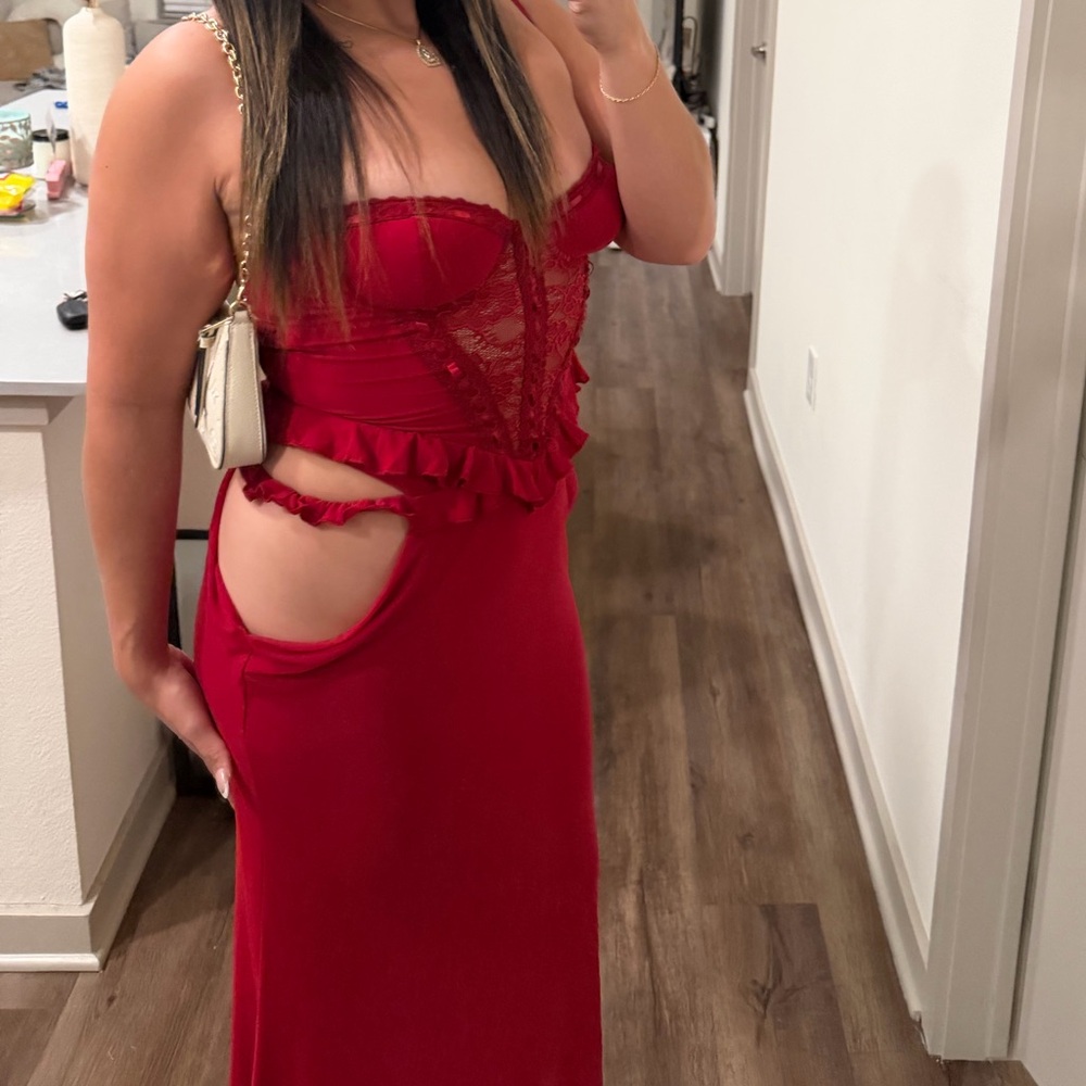 Elegant Red Lace Trim Dress
